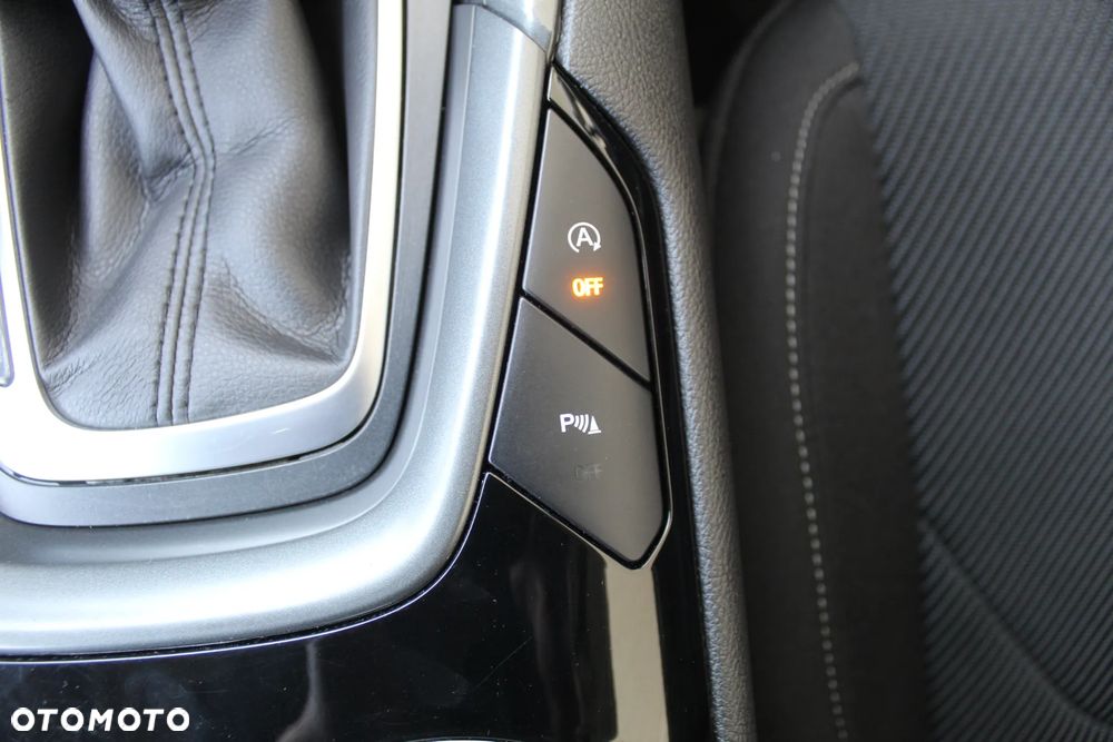 Ford Mondeo 2.0 TDCi Titanium PowerShift - 23