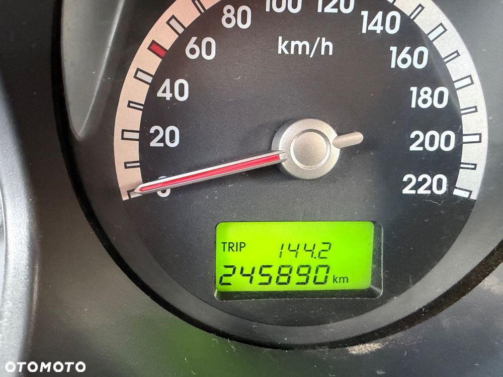 Kia Sportage 2.0 Tour + - 11