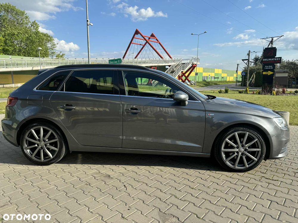 Audi A3 Sportback 1.6 TDI S tronic - 5