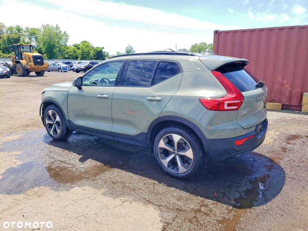 Volvo XC 40 - 6