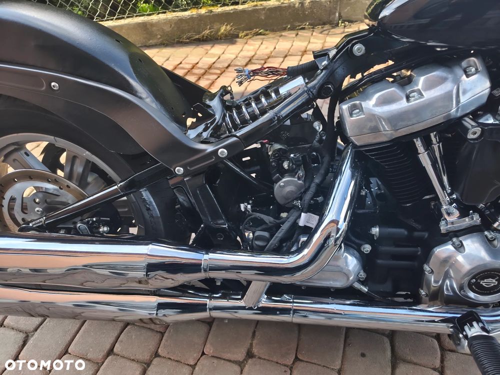 Harley-Davidson Softail Standard - 21