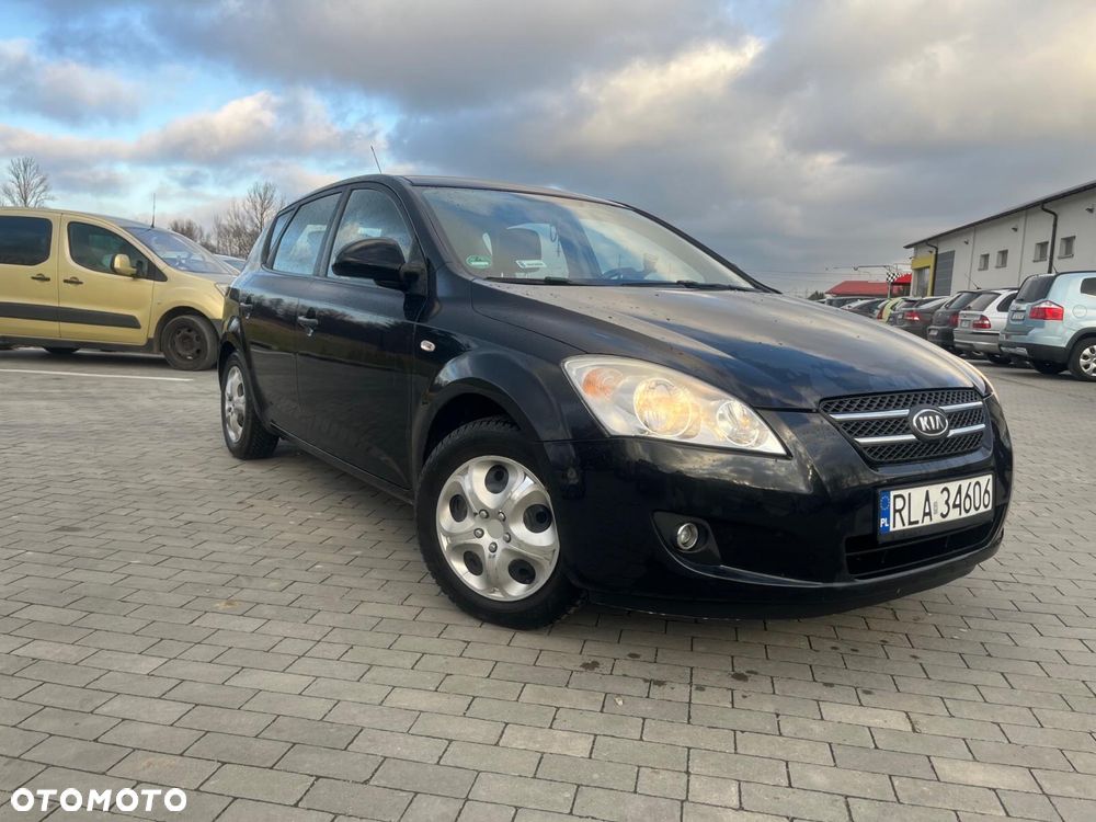 Kia Ceed - 6