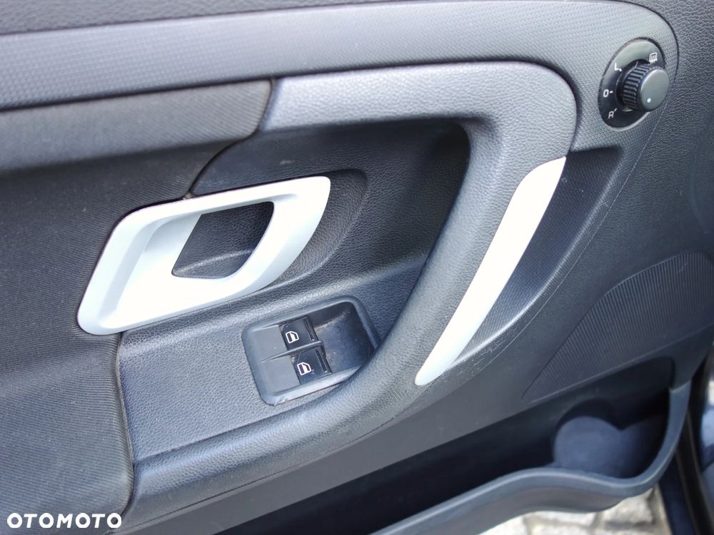 Skoda Roomster 1.4 16V - 12