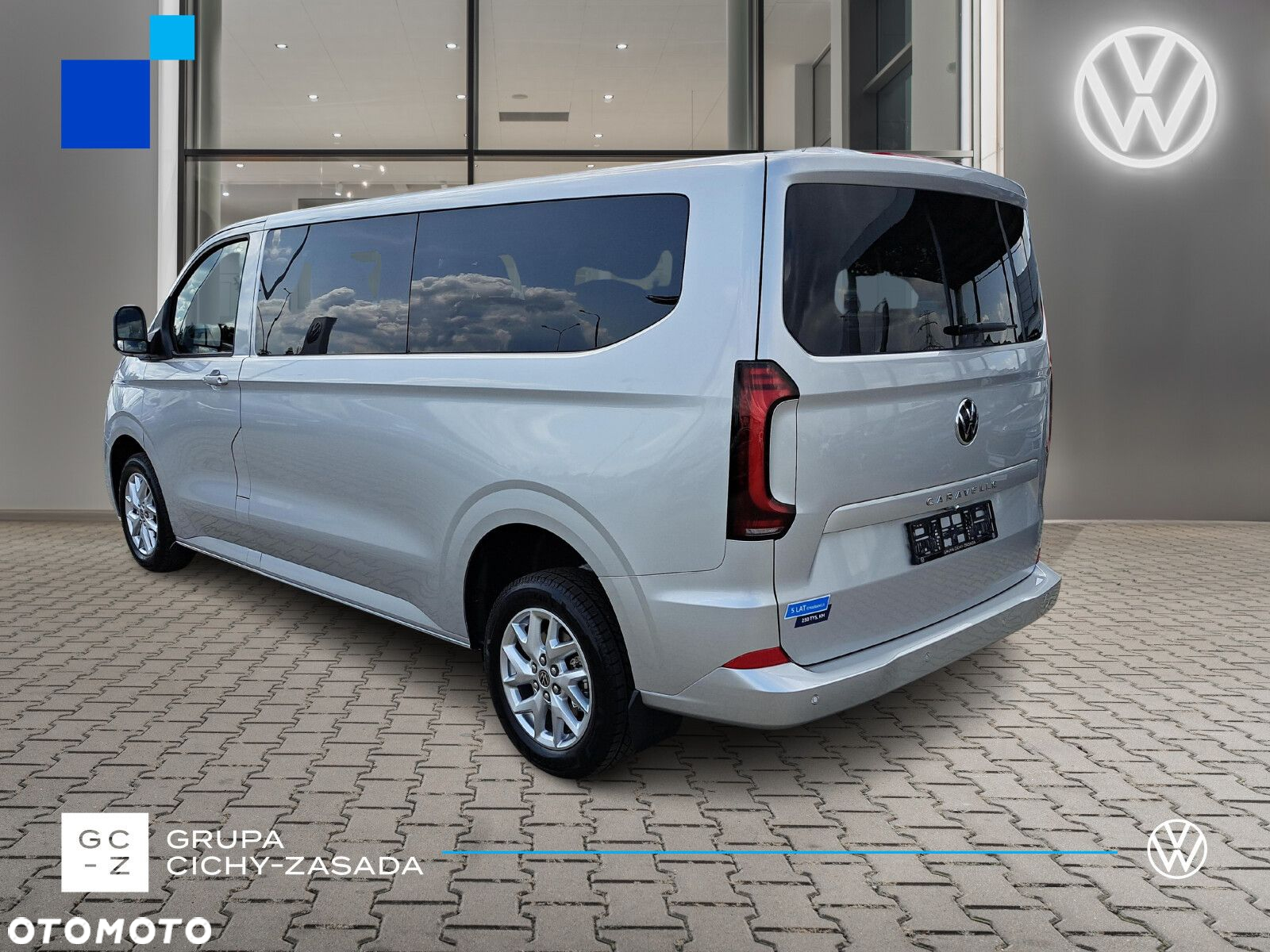 Volkswagen Caravelle - 3