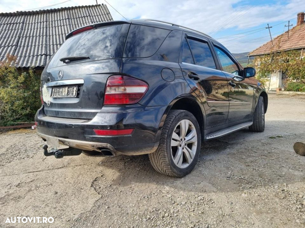 bara spate mercedes Ml w164 facelift completa