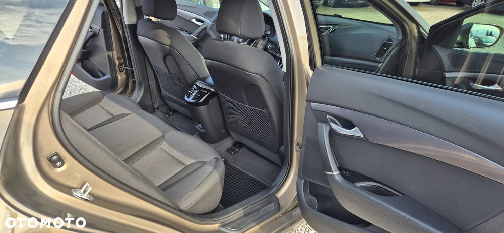 Hyundai i40 i40cw 1.7 CRDi Fifa World Cup Edition - 7