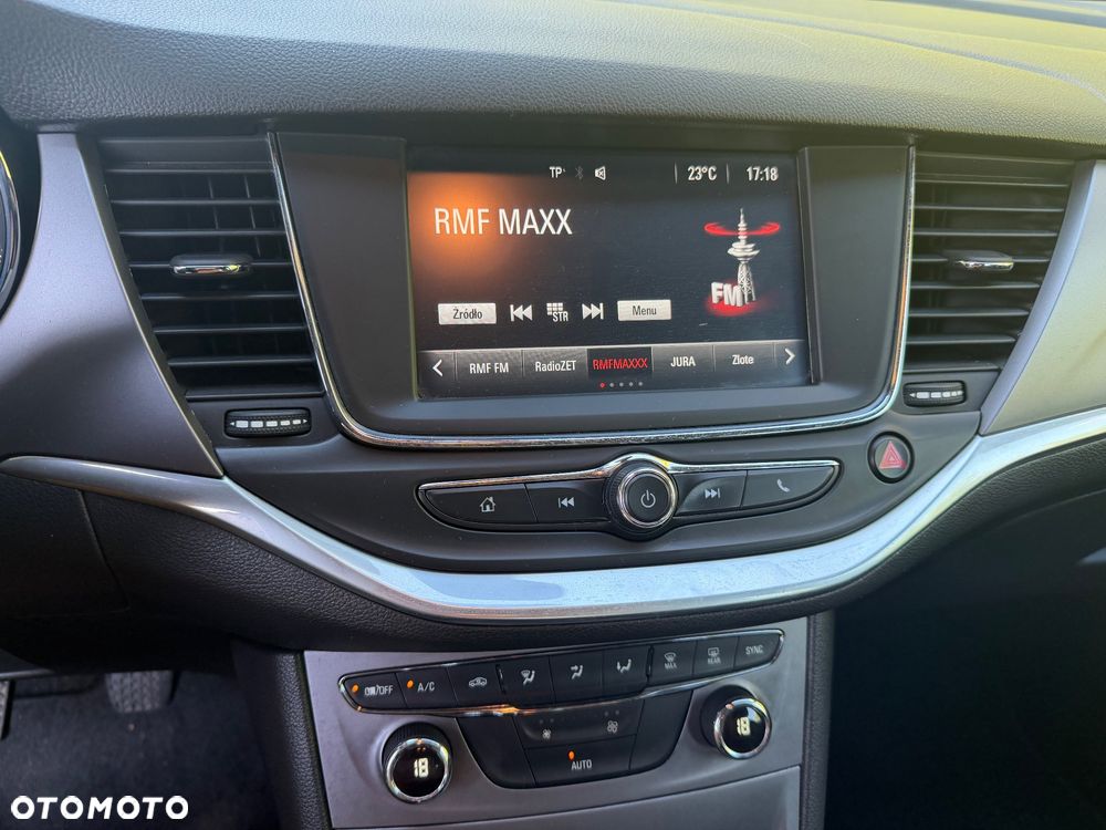 Opel Astra 1.4 Turbo Dynamic - 32
