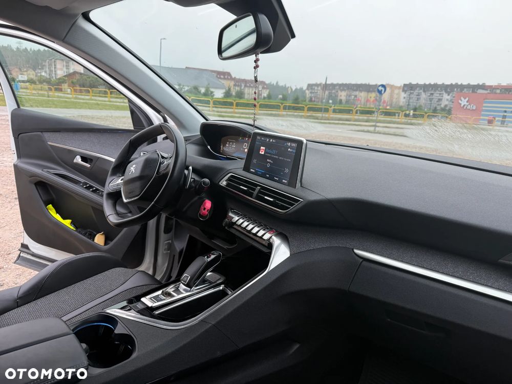 Peugeot 3008 1.5 BlueHDi Active S&S EAT8 - 2