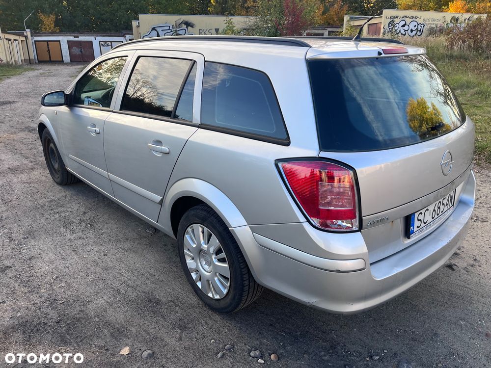 Opel Astra 2008 photo 4