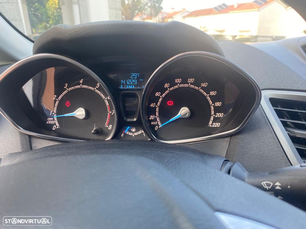 Ford Fiesta - 7
