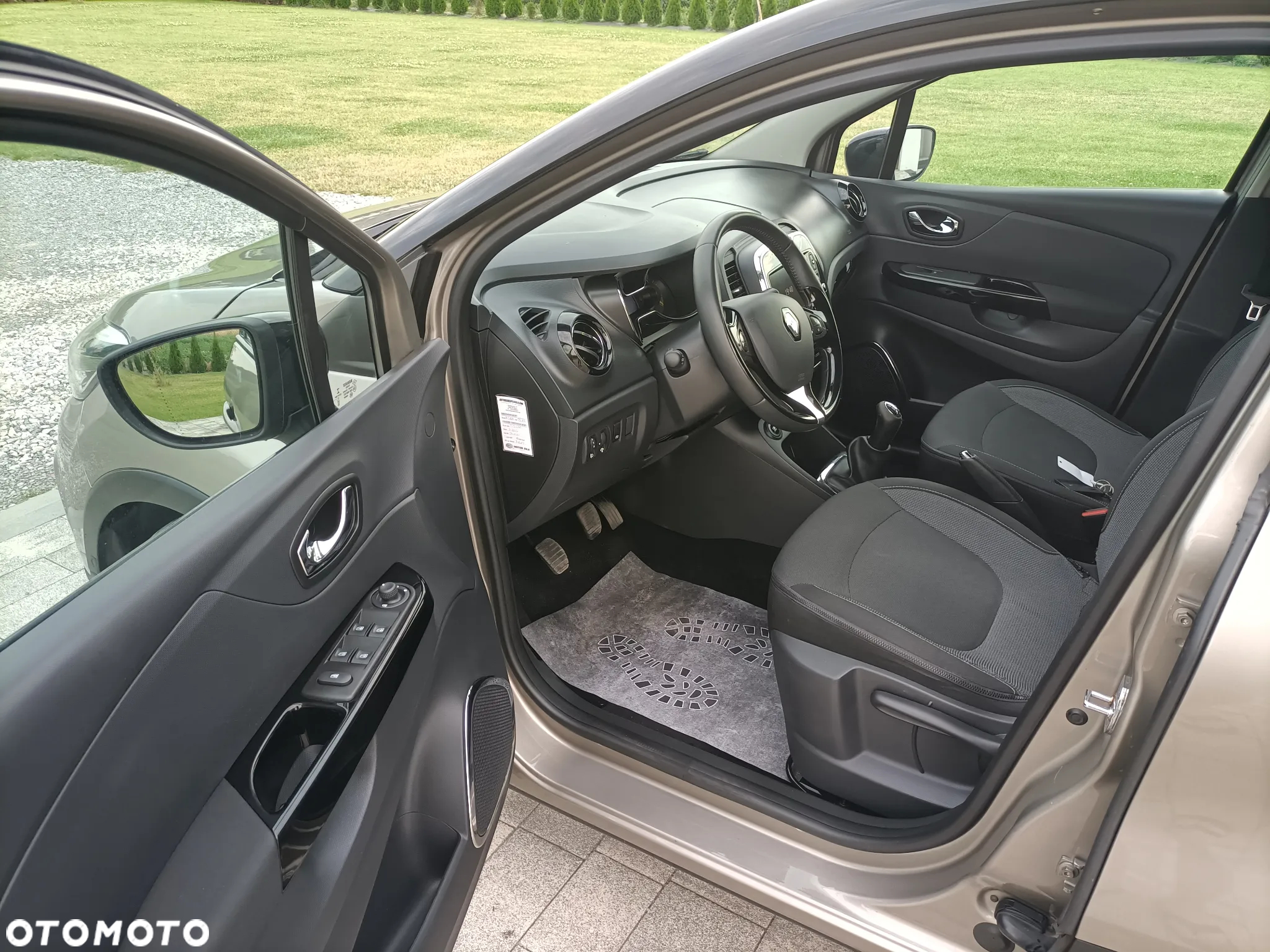 Renault Captur - 20