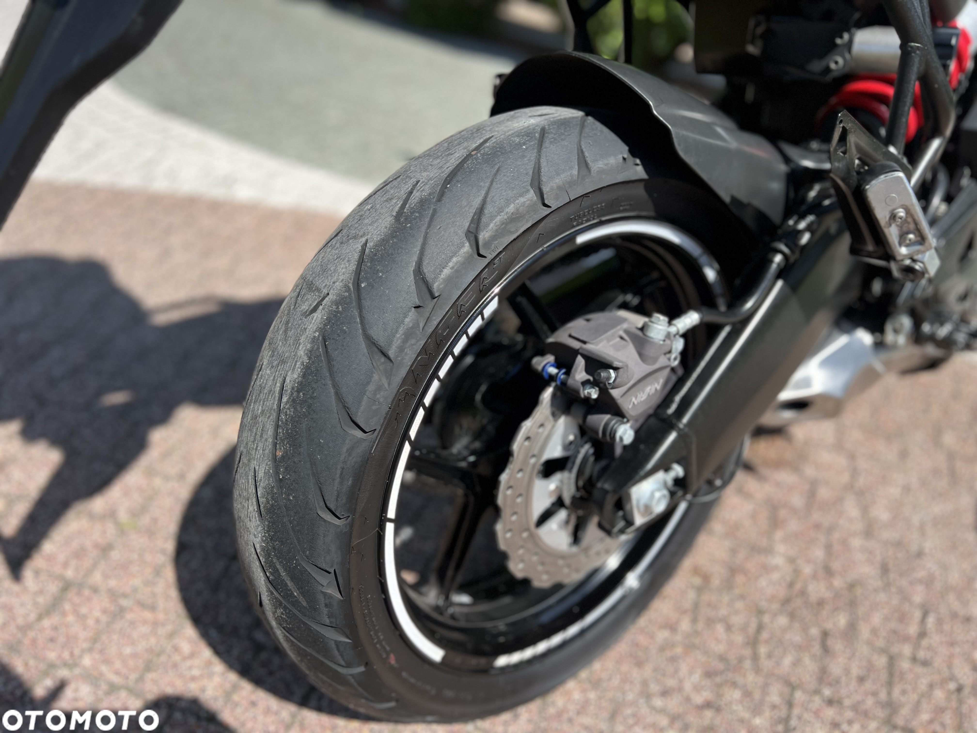 Kawasaki Versys 650 - 12