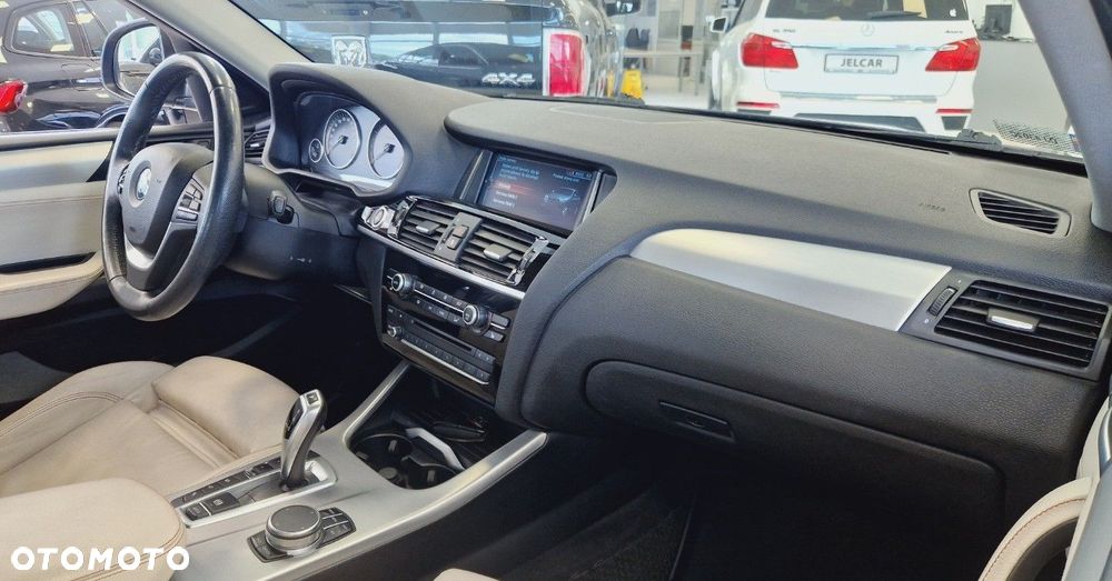 BMW X4 xDrive20i - 17