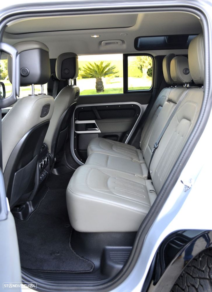 Land Rover Defender 3.0 I6 130 AWD X-Dynamic HSE - 15