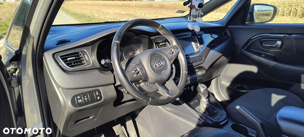 Kia Carens 1.7 CRDi Spirit - 14