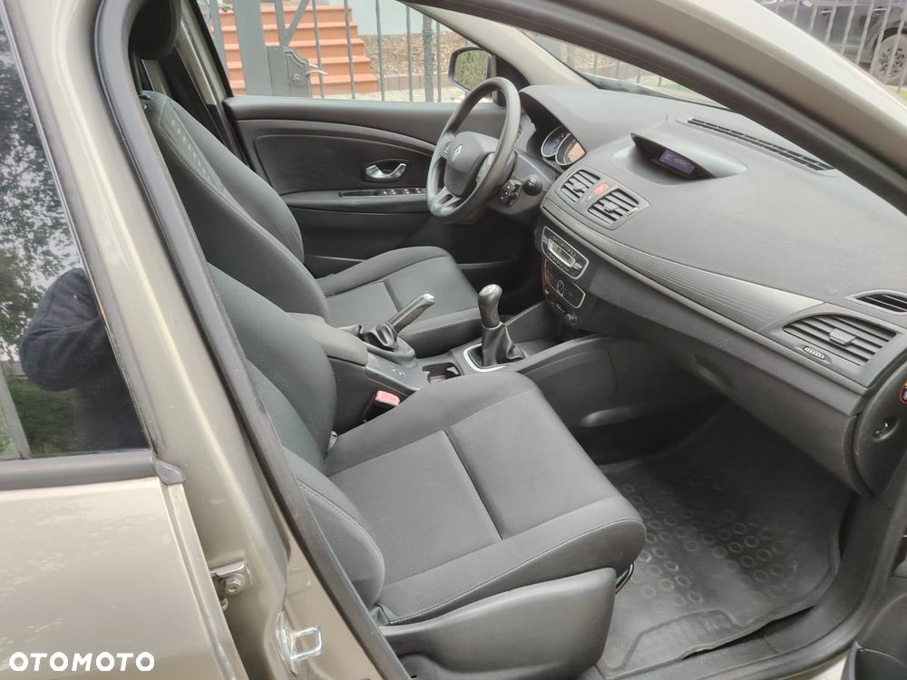 Renault Megane 1.6 16V Expression Euro5 - 10