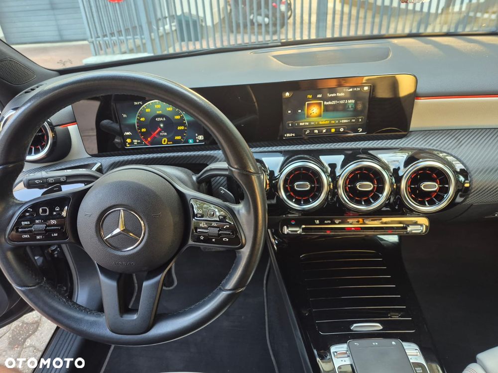Mercedes-Benz Klasa A 180 7G-DCT Advanced Progressive - 23