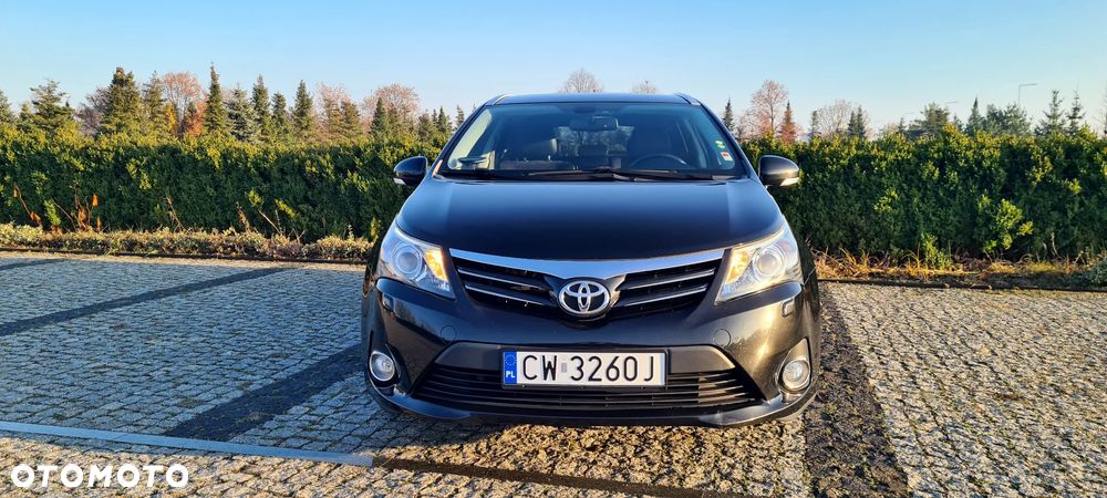 Toyota Avensis 1.8 Premium - 2
