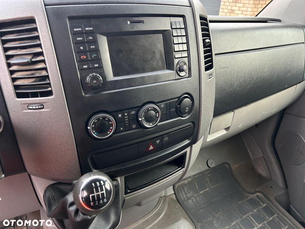 Volkswagen Crafter - 11