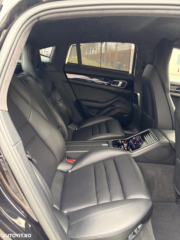 Porsche Panamera 4 E-Hybrid - 14