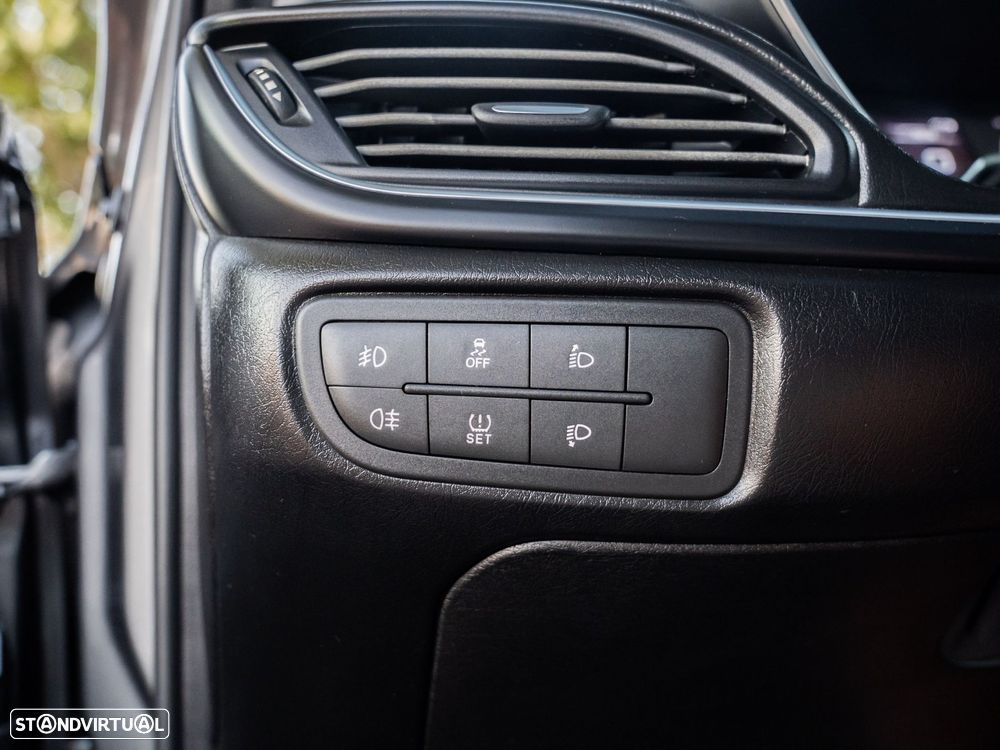 Fiat Tipo 1.6 M-Jet Lounge Tech - 32