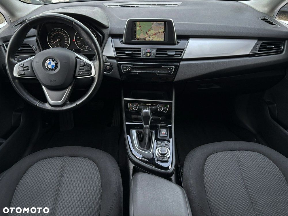 BMW Seria 2 218i Advantage - 22