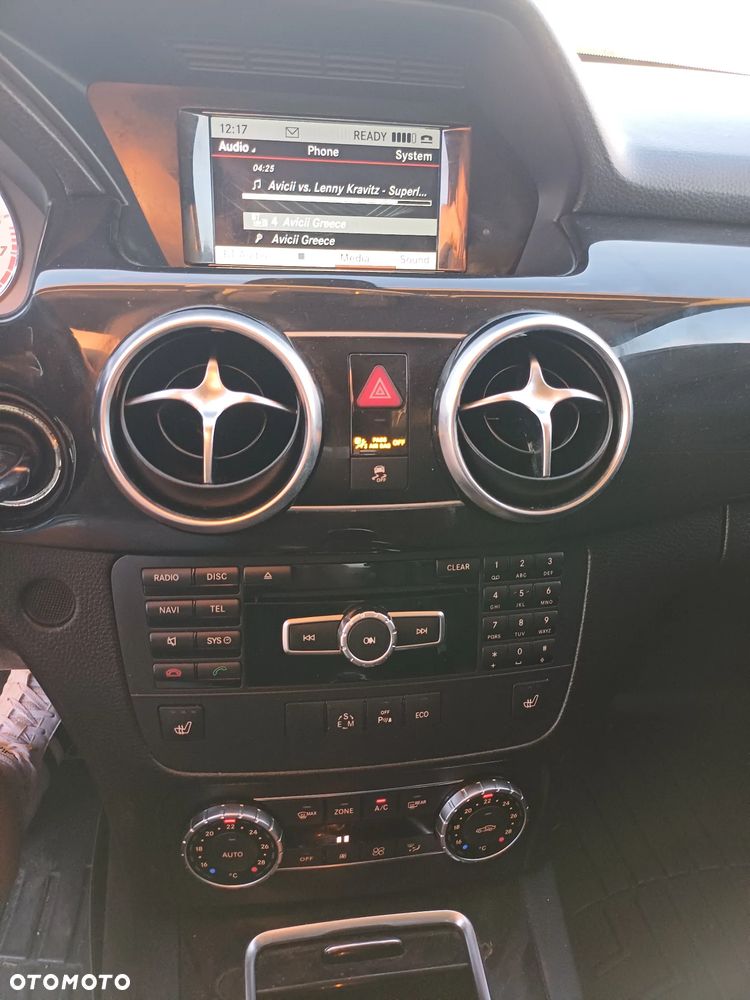 Mercedes-Benz GLK 350 4Matic (BlueEFFICIENCY) 7G-TRONIC - 29
