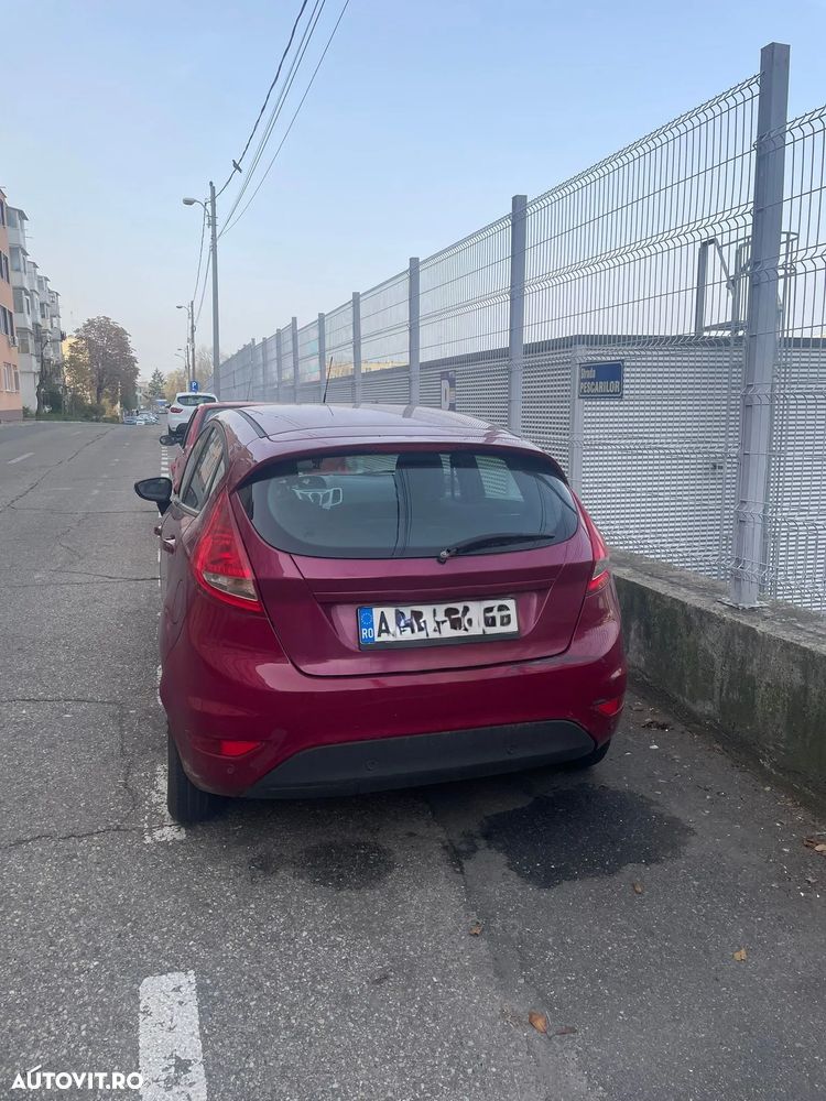Ford Fiesta - 2