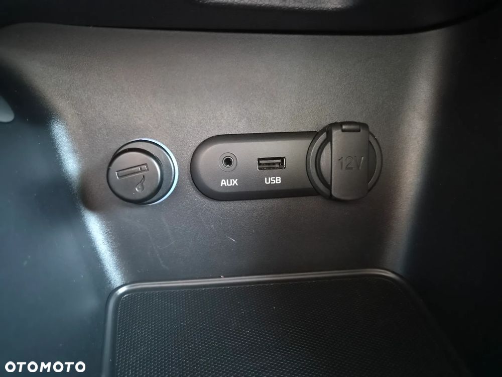Kia Ceed 1.6 GDI Platinum Edition - 23