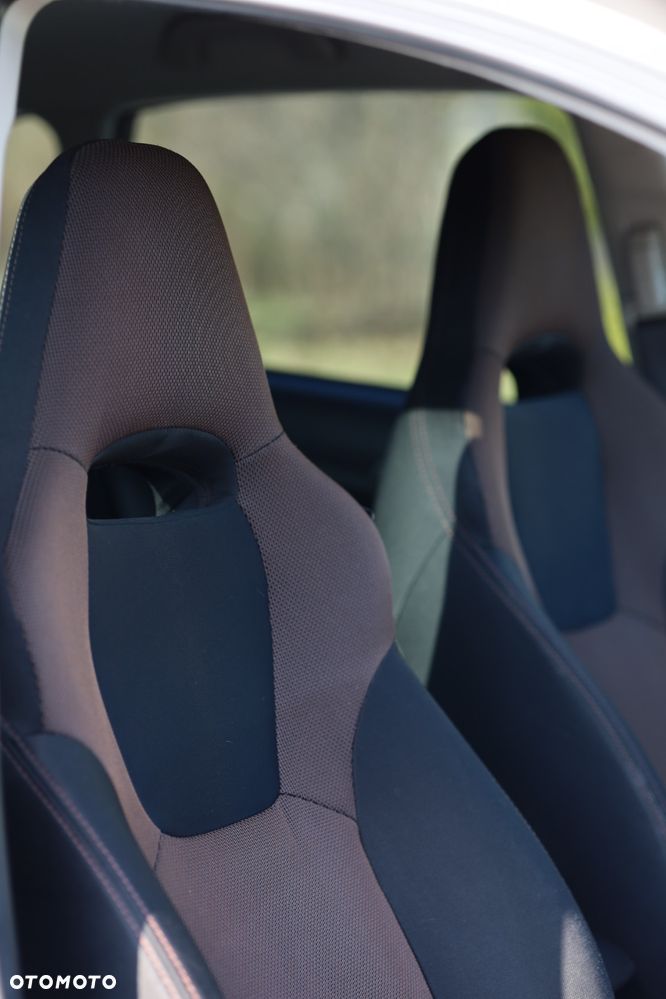 Subaru Impreza 2.0D XV - 11