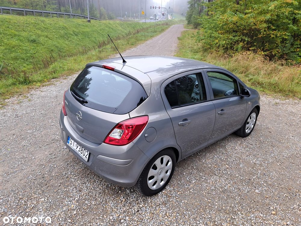 Opel Corsa 1.2 16V Enjoy - 32