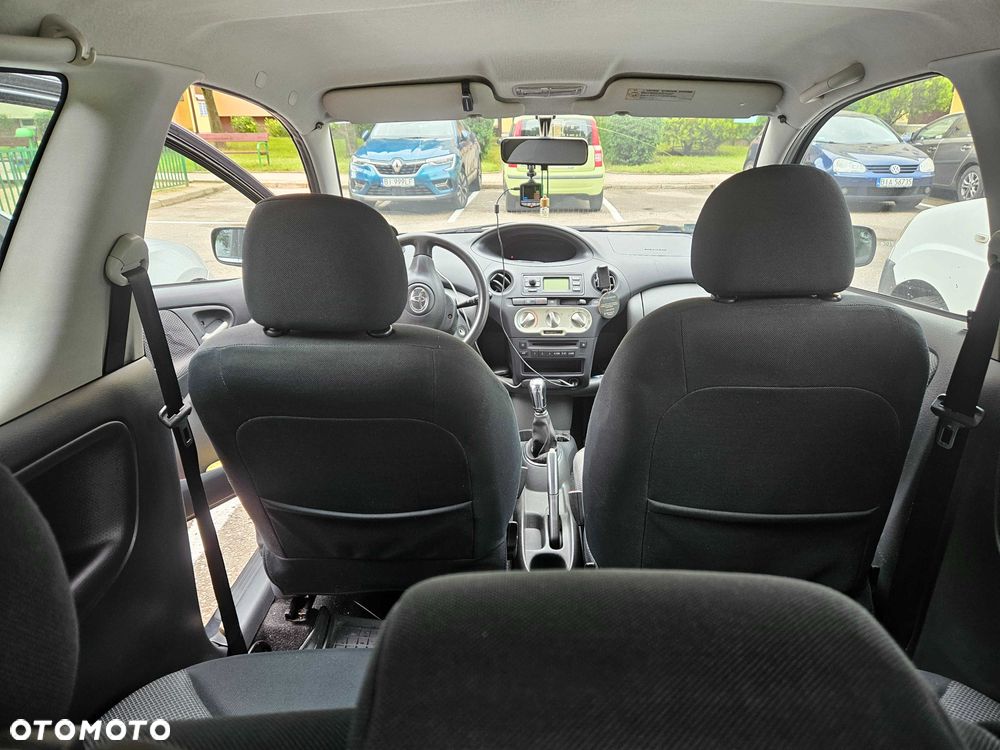 Toyota Yaris - 5