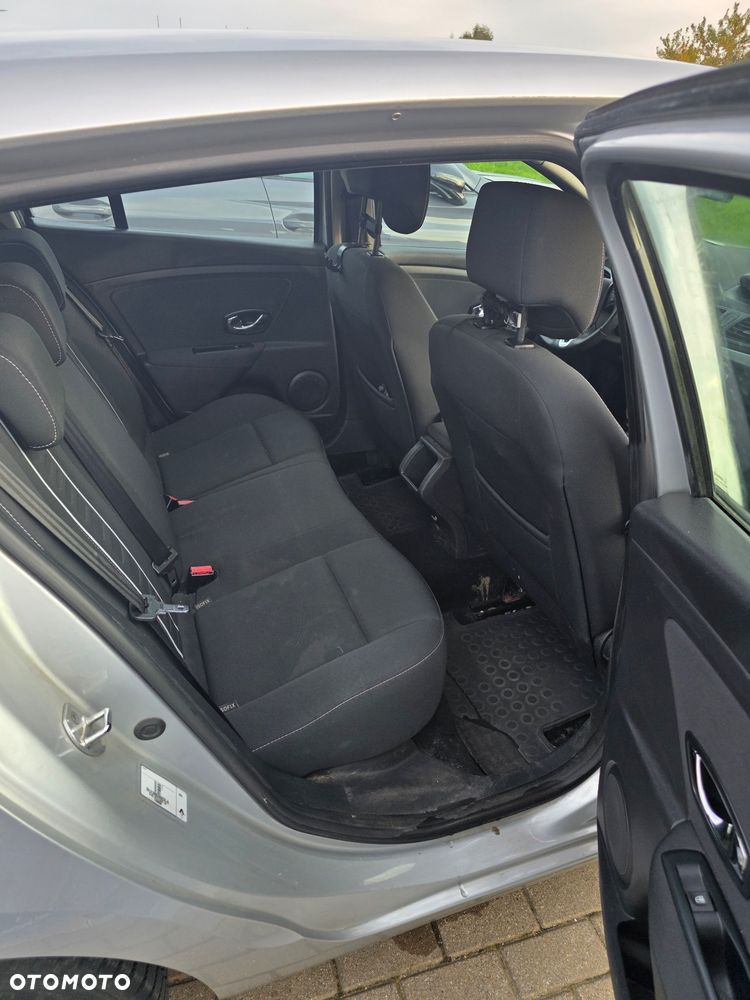 Renault Megane 1.6 16V Limited - 10