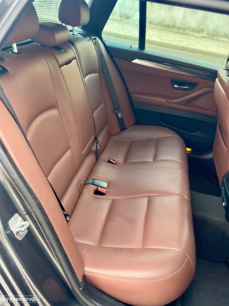 BMW 520 d Line Luxury Auto - 13