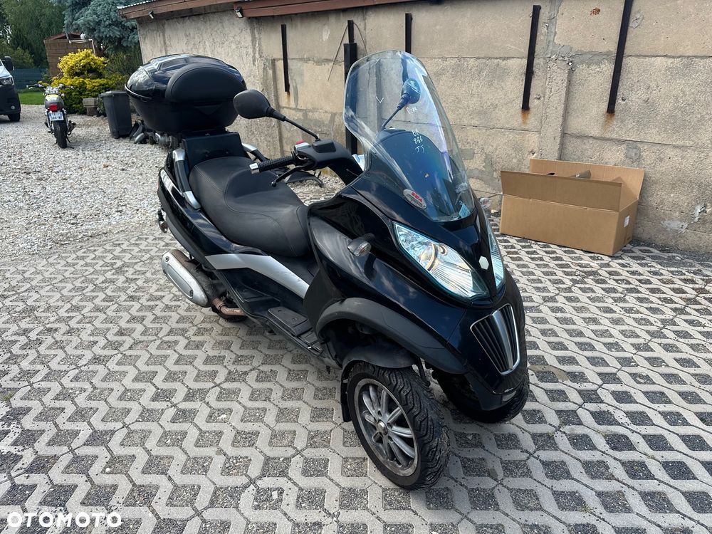 Piaggio MP-3 - 7