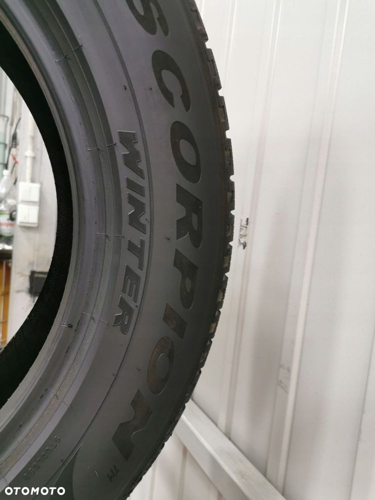 1x Pirelli Scorpion Winter 215/65R17 2017r 6m 2346 - 4