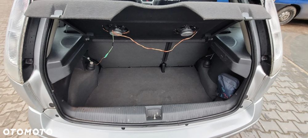 Opel Corsa 1.2 16V Catch me now - 38