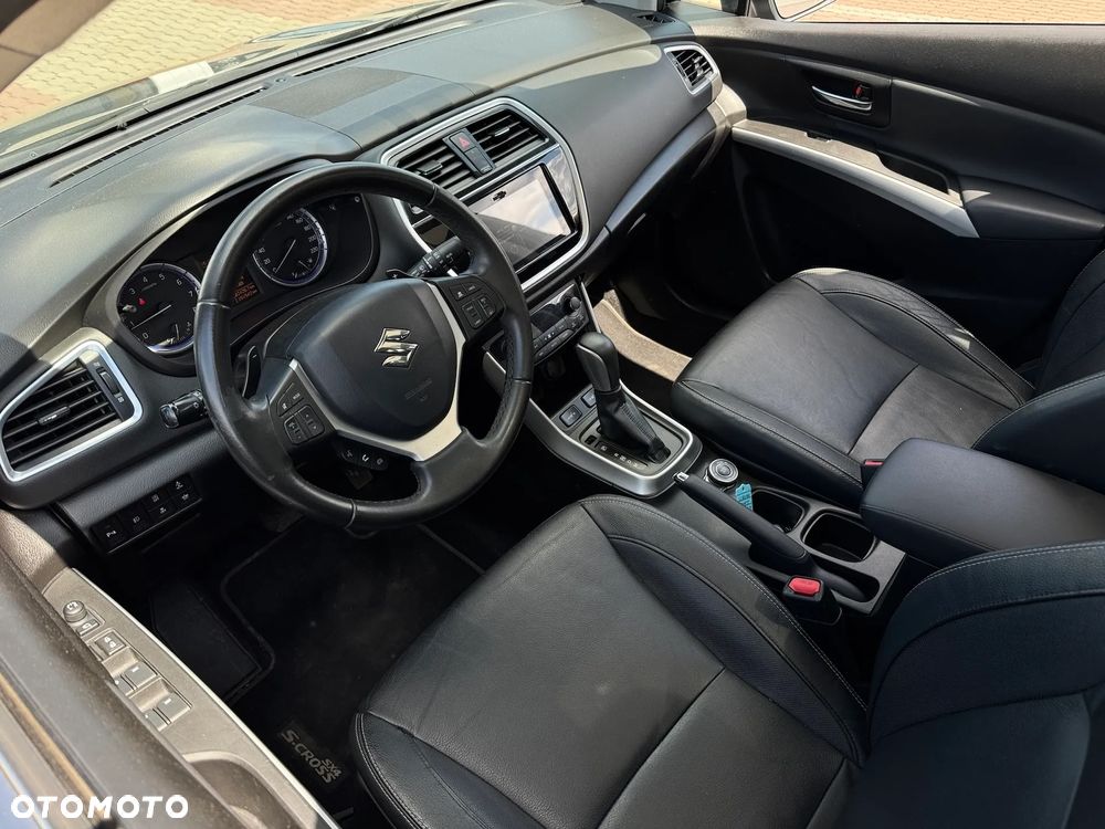 Suzuki SX4 S-Cross 1.4 T Premium 4WD - 5