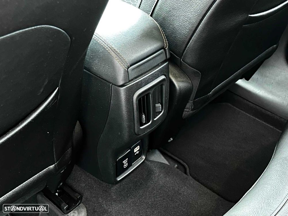 Jeep Compass 1.3 T Limited DCT - 17