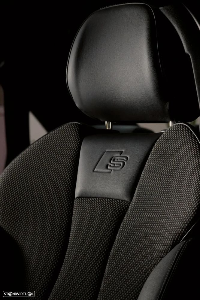 Audi A3 Limousine 30 TFSI S-line - 12