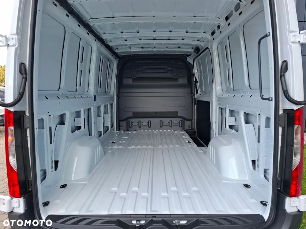 Mercedes-Benz Sprinter 315 CDI Furgon 3665 mm L2H1 - 14