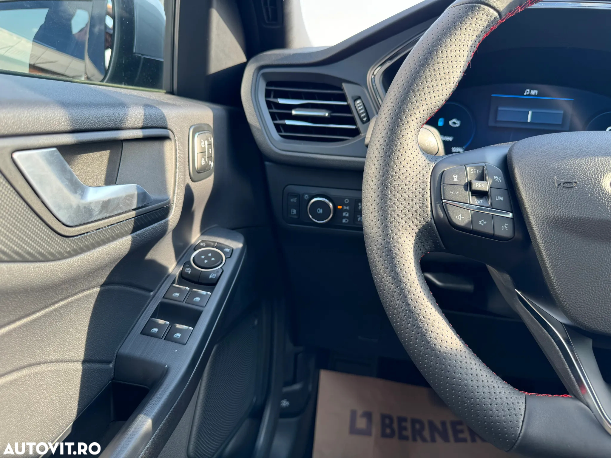 Ford Kuga - 15