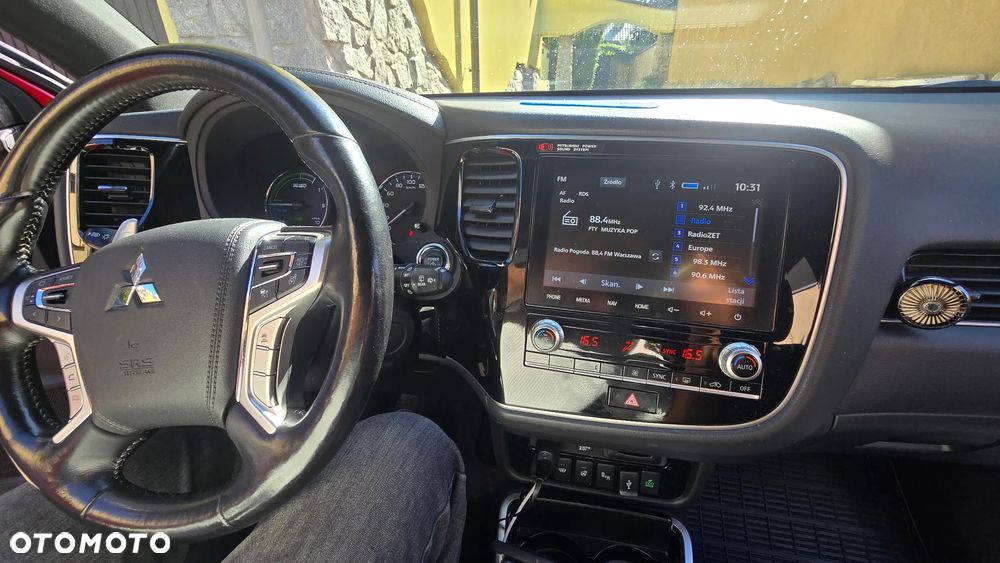 Mitsubishi Outlander - 19