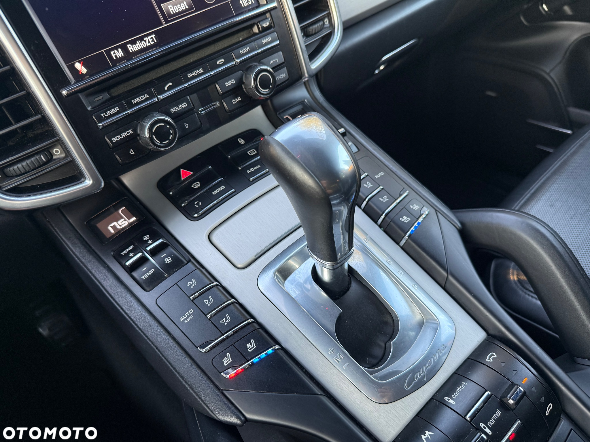 Porsche Cayenne Diesel Platinum Edition - 17