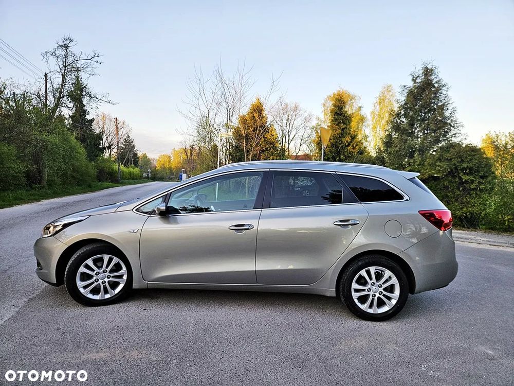 Kia Ceed 1.6 GDI ISG Spirit - 9