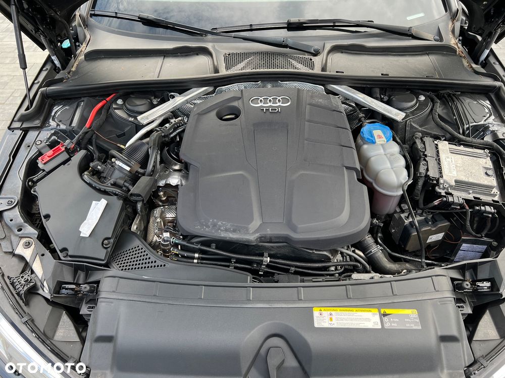 Audi A4 Avant 2.0 TDI S tronic quattro - 24