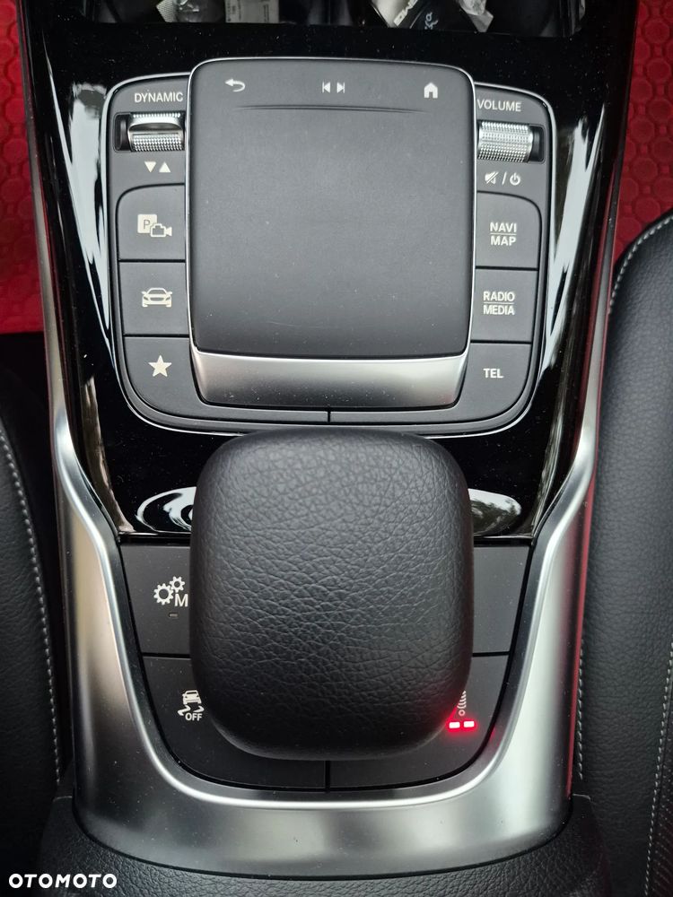 Mercedes-Benz CLA AMG 35 4-Matic 7G-DCT - 27