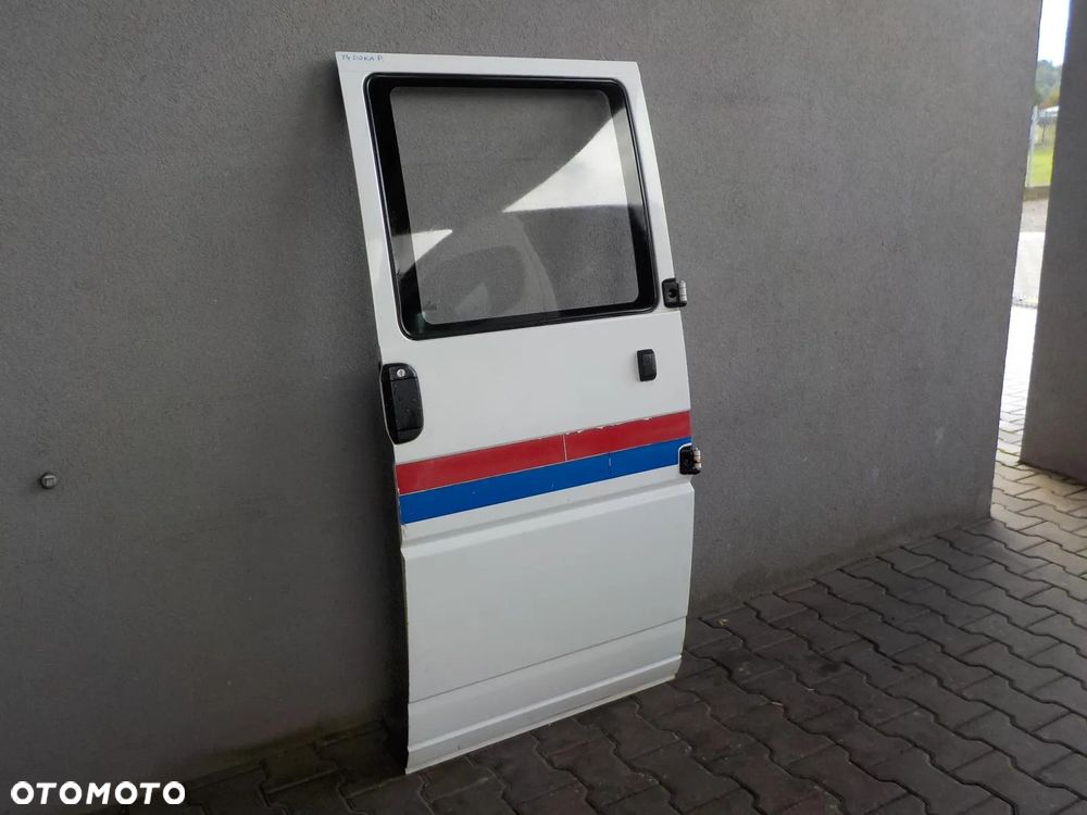 VW T4 DOKA DUBELKABINA DRZWI TYŁ TYLNE PRAWE KOMPLETNE - 2