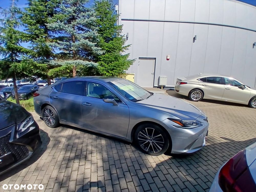 Lexus ES 300h Prestige - 6