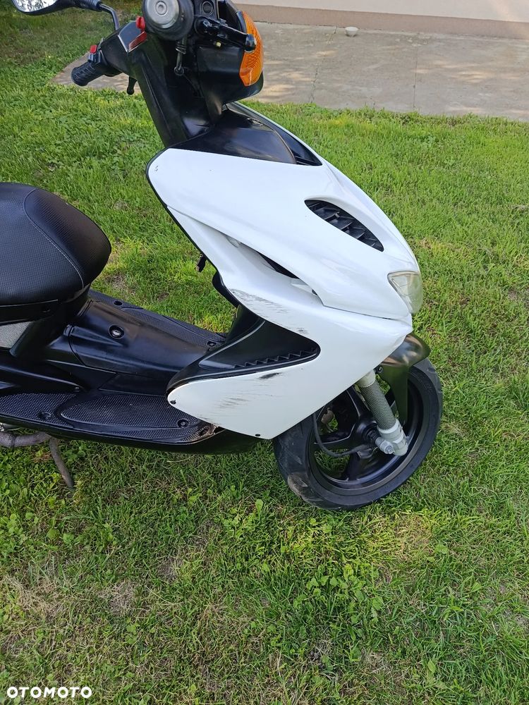 Yamaha Aerox - 7